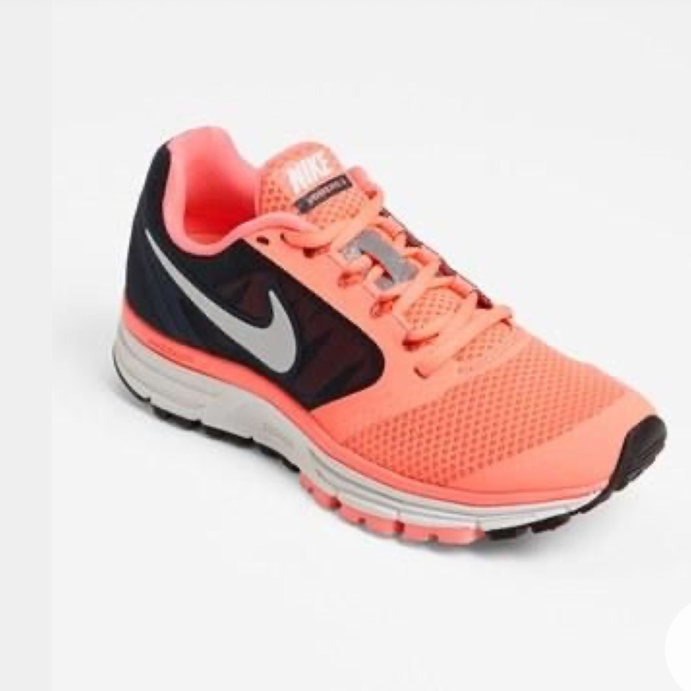 Nike Zoom Coral Running Shoes size 9.5